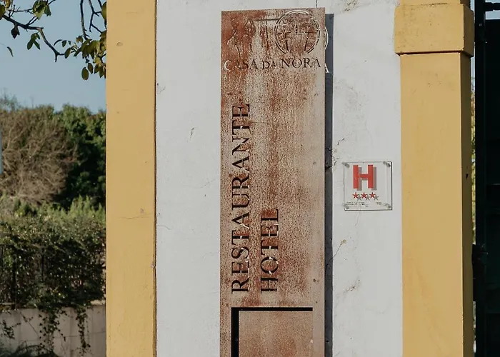 卡萨达诺拉酒店 3* 莱里亚