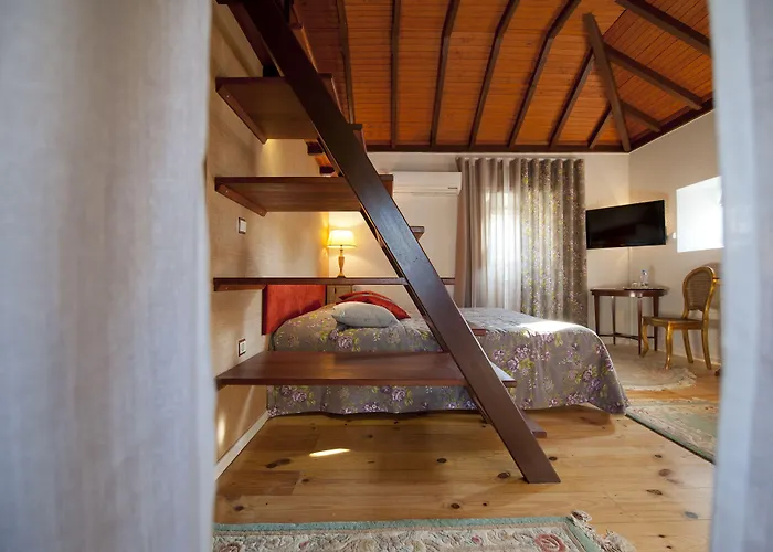 卡萨达诺拉酒店 3* 莱里亚